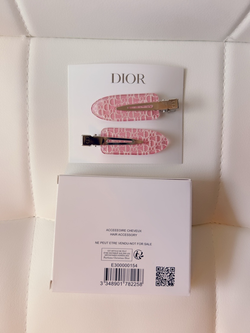Dior Authentic Hair Clips Backstage Limited Edition Pink Logo Hair Clips NEW - Picture 2 of 5